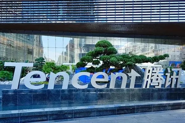 去哪个平台买卖qq账号？